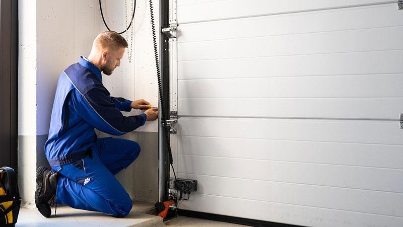 Roller Garage Doors vs Sectional Garage Doors – Which Is Better?